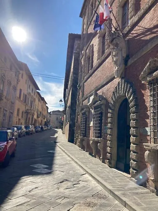 Palazzo Luparelli Boutique Apartment Colle Val D'Elsa 0*,  Italie